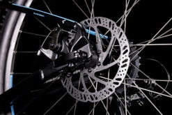 Cube Aim Black´n´blue 11 Cube Aim Black´n´blue -Fahrradförderung 501100 D4