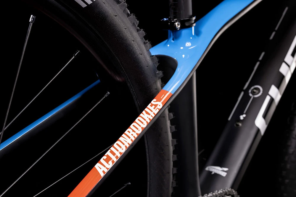 Cube Elite 240 C:62 SL Carbon´n´blue´n´red 6 Cube Elite 240 C:62 SL Carbon´n´blue´n´red – Bild 4