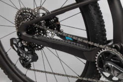 Santa Cruz Blur CC X01 AXS RSV 10 Santa Cruz Blur CC X01 AXS RSV -Fahrradförderung MY22 blur details 013